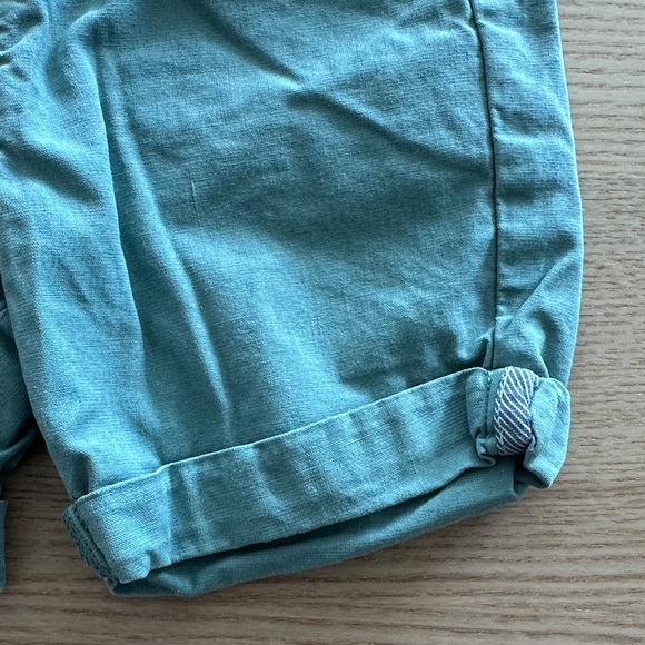 Obaibi - Short - Picture 4 of 6